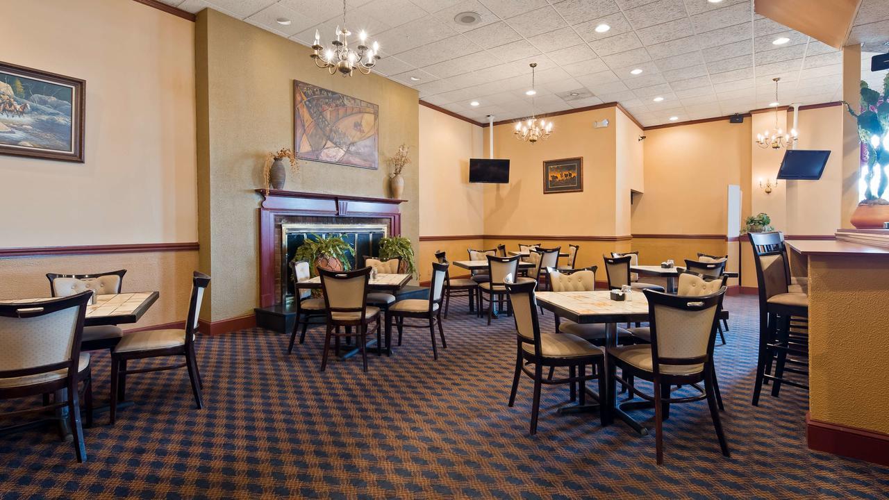 Clarion Inn Falls Church- Arlington Exterior foto