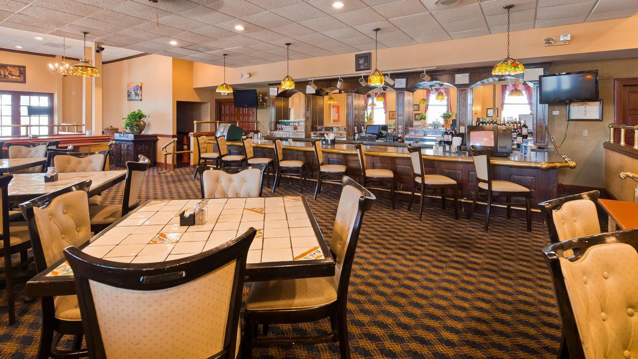 Clarion Inn Falls Church- Arlington Exterior foto